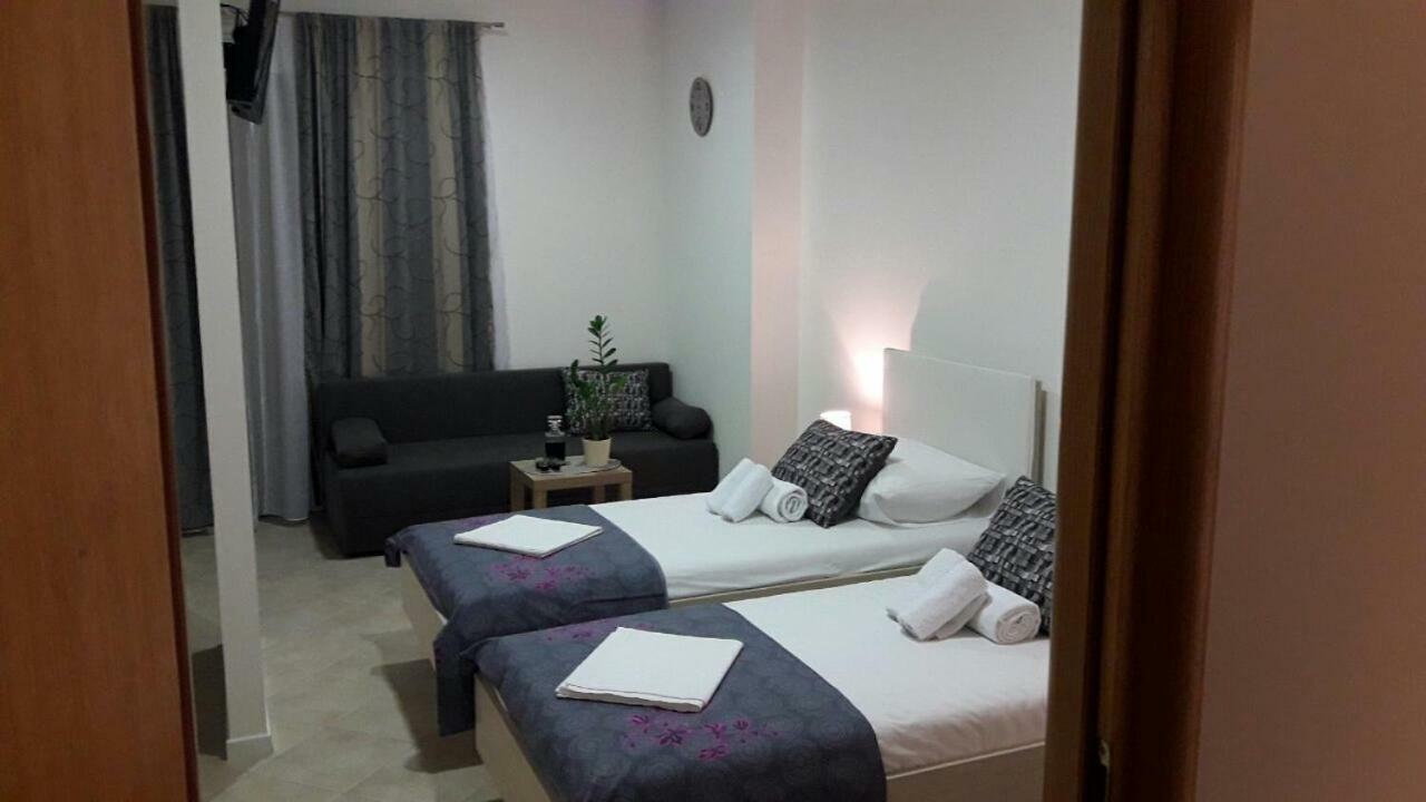 Apartment Smodlaka Dugopolje Dış mekan fotoğraf